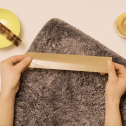 Bostik DIY Greece how to remove Blu Tack from carpet banner image