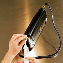 Bostik DIY Bulgaria how to repair a leather bag turbo inject step 2