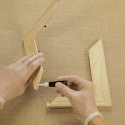 Bostik DIY New Zealand tutorial how to repair glass with glue step 2