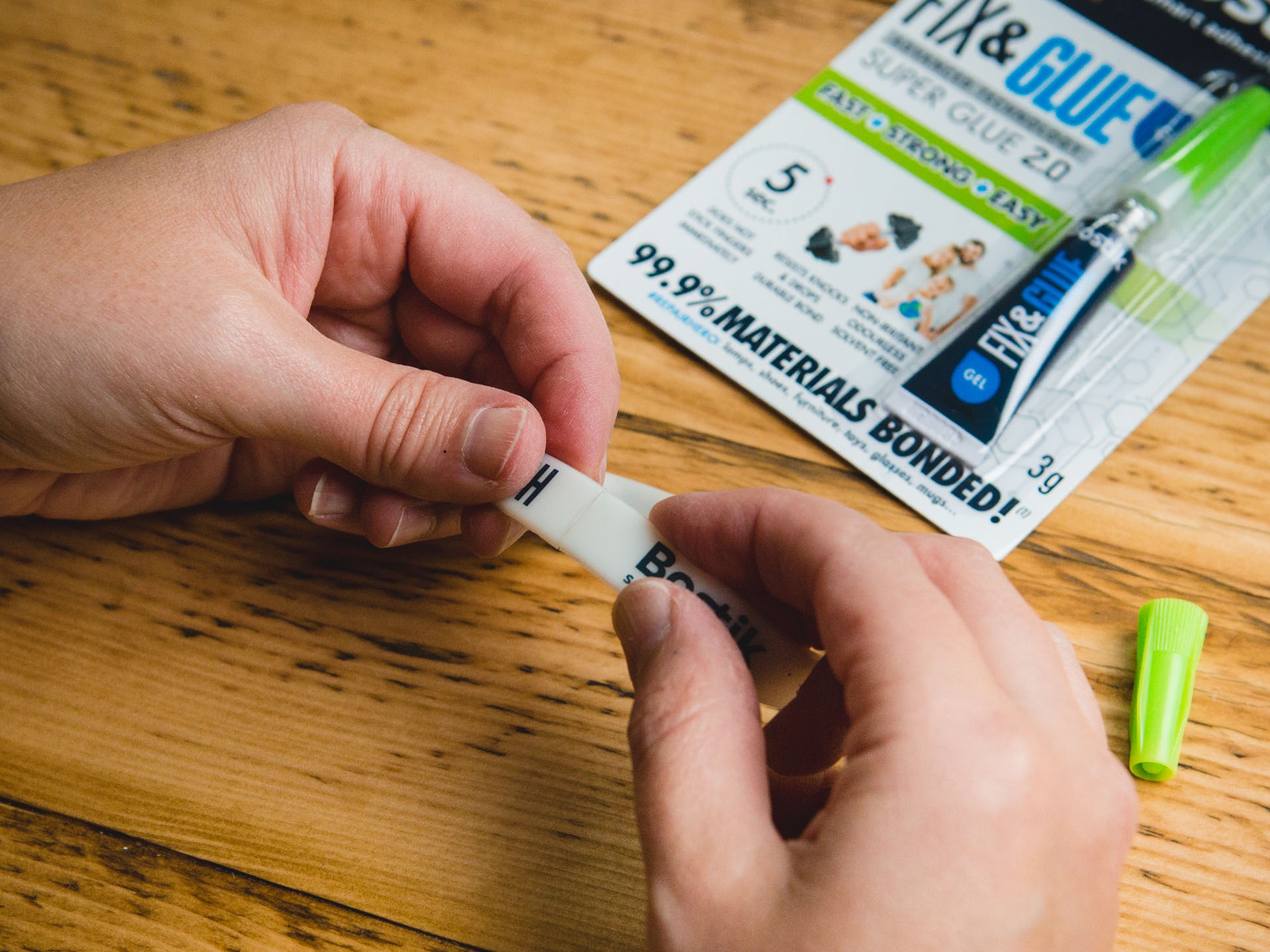 Bostik DIY Fix and Glue Gel United Kingdom Impression