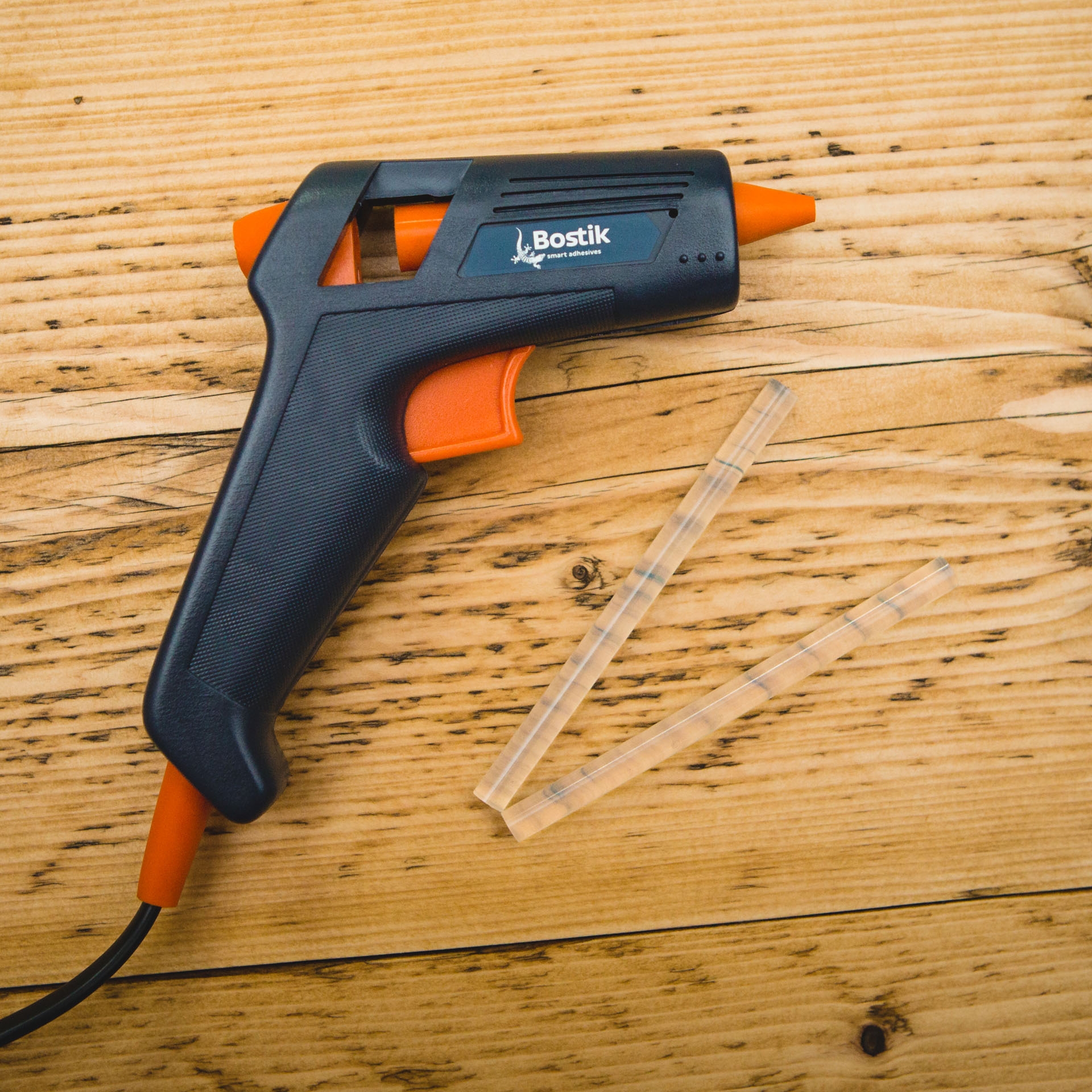 Bostik DIY Hot Melt Glue Gun United Kingdom Impression