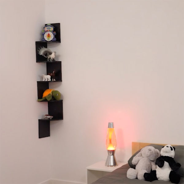 Bostik DIY France How to fix a shelf to wall without drilling teaser image