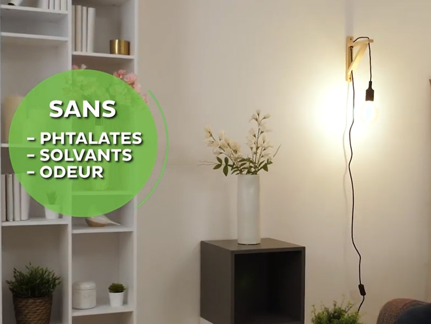 Bostik DIY France news Comment fixer une lampe murale sans percer banner image