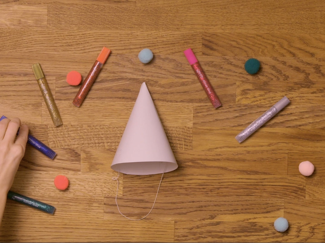 Bostik DIY United Kingdom how to use Glitter Glue step 1