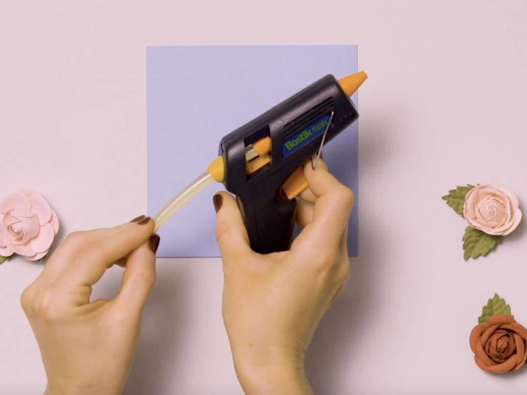 Bostik DIY United Kingdom how to use Glue Gun step 2