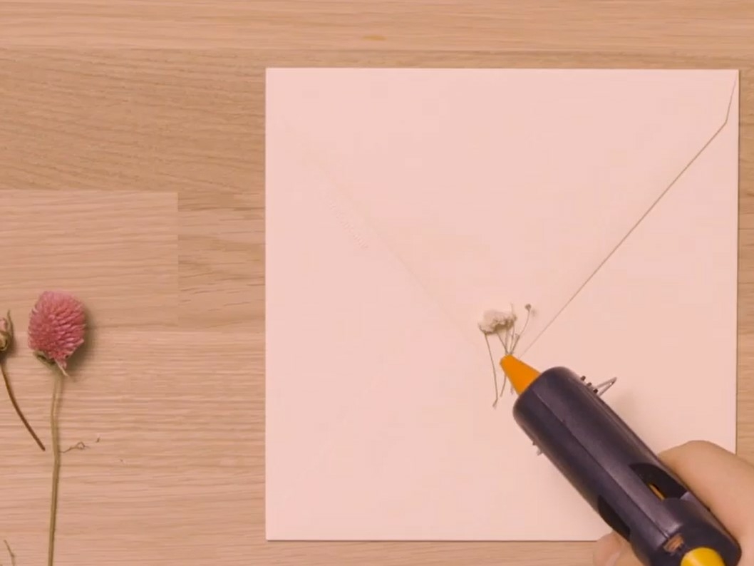 DIY Bostik UK Ideas & Inspiration 6 Glue Gun Craft Ideas - Post