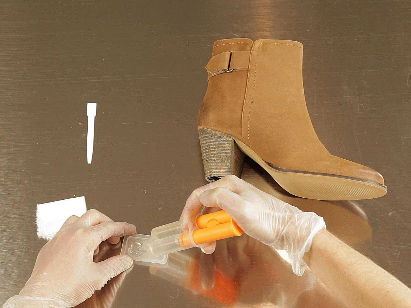 Bostik DIY Bulgaria tutorial how to repair shoe step 1