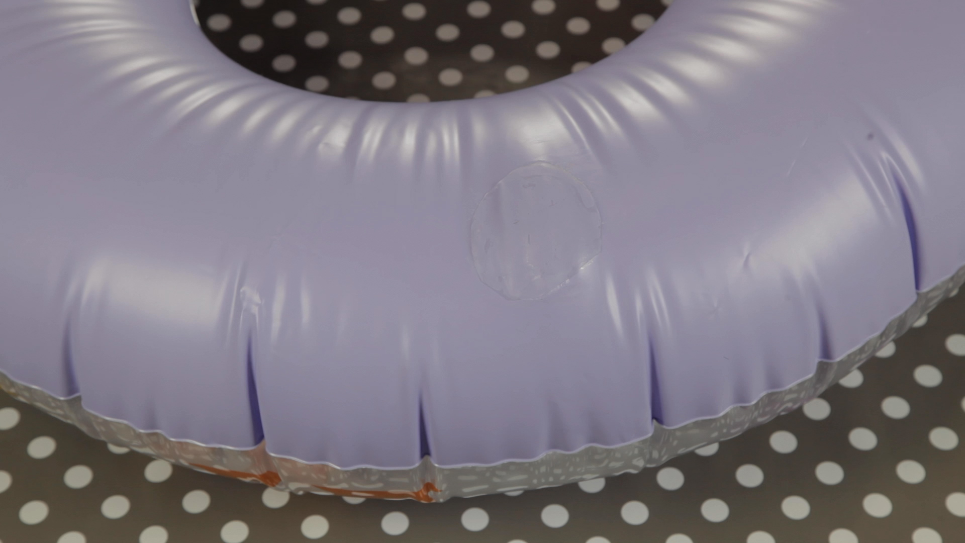 Bostik DIY Romania How To Repair A Buoy With Soft Plastic Step 6