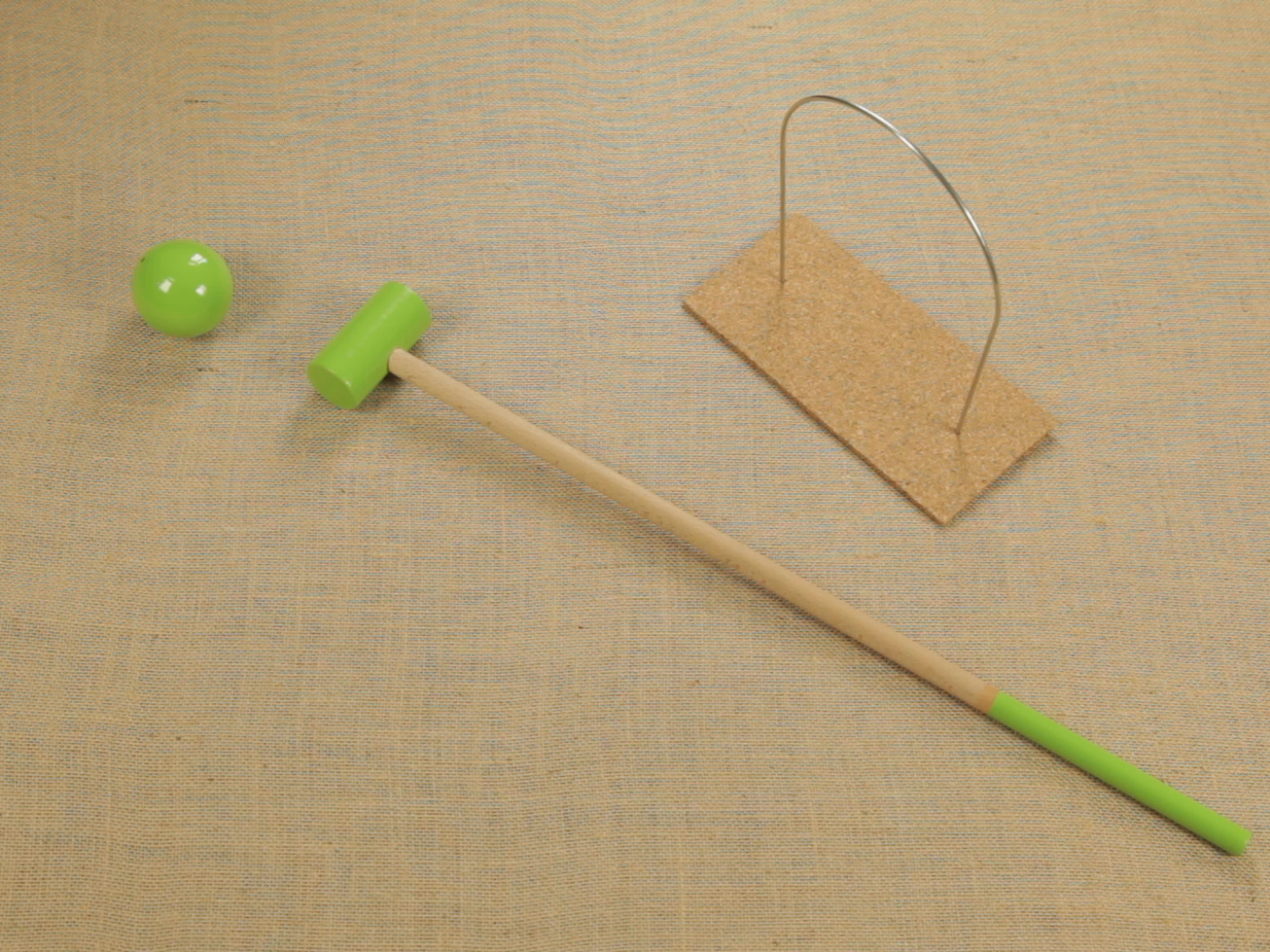 Bostik DIY Romania How To repair A Toy With Glue Step 5