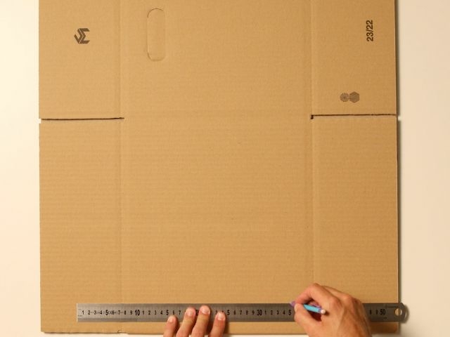 DIY Bostik UK Ideas & Inspiration - DIY cardboard doll house 6