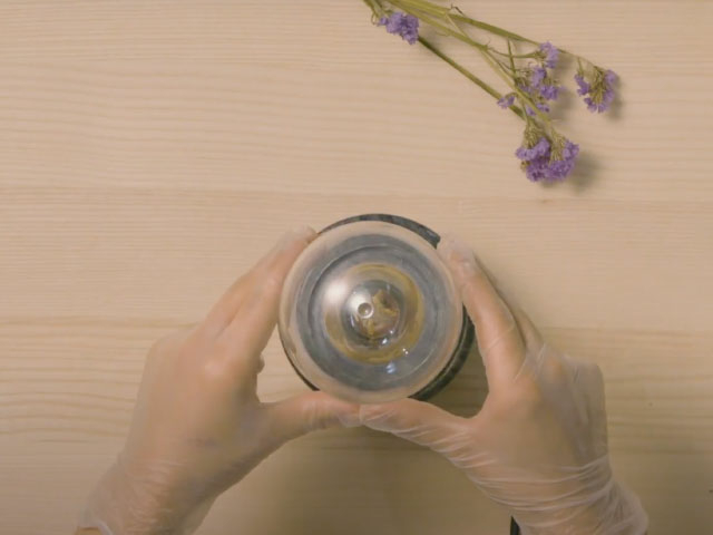 Bostik DIY Greece how to repair a glass lamp step 4