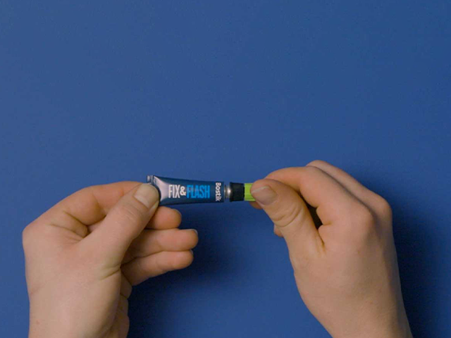 Bostik DIY South Africa How To Use Fix And Flash step 1