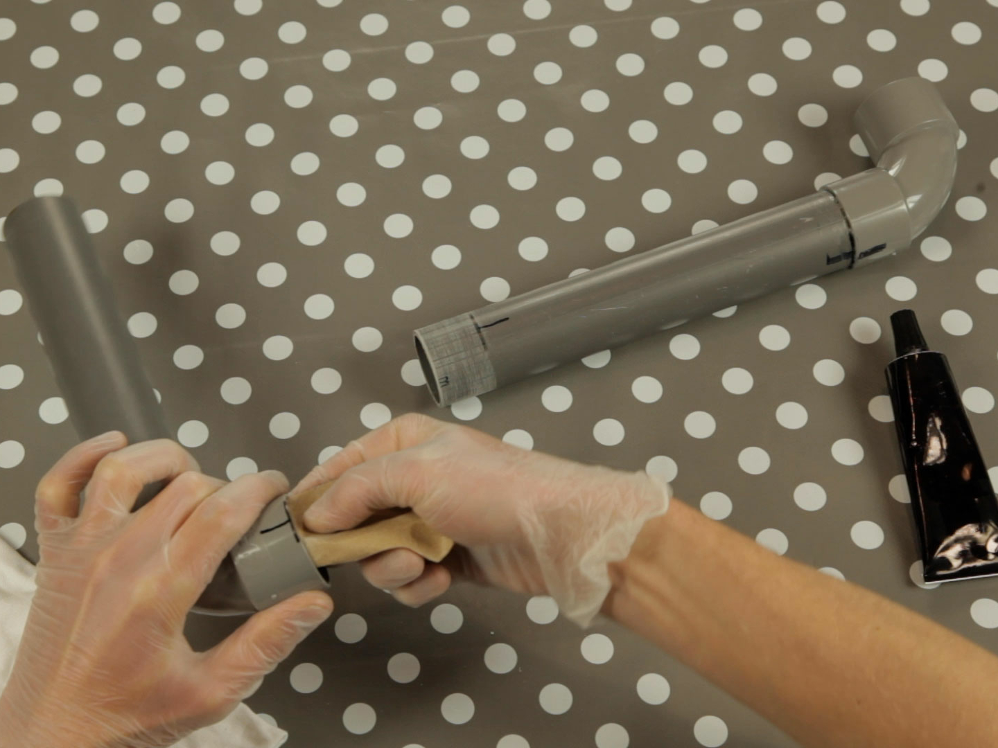 Bostik DIY Bulgaria how to repair hard plastic with PVC step 2