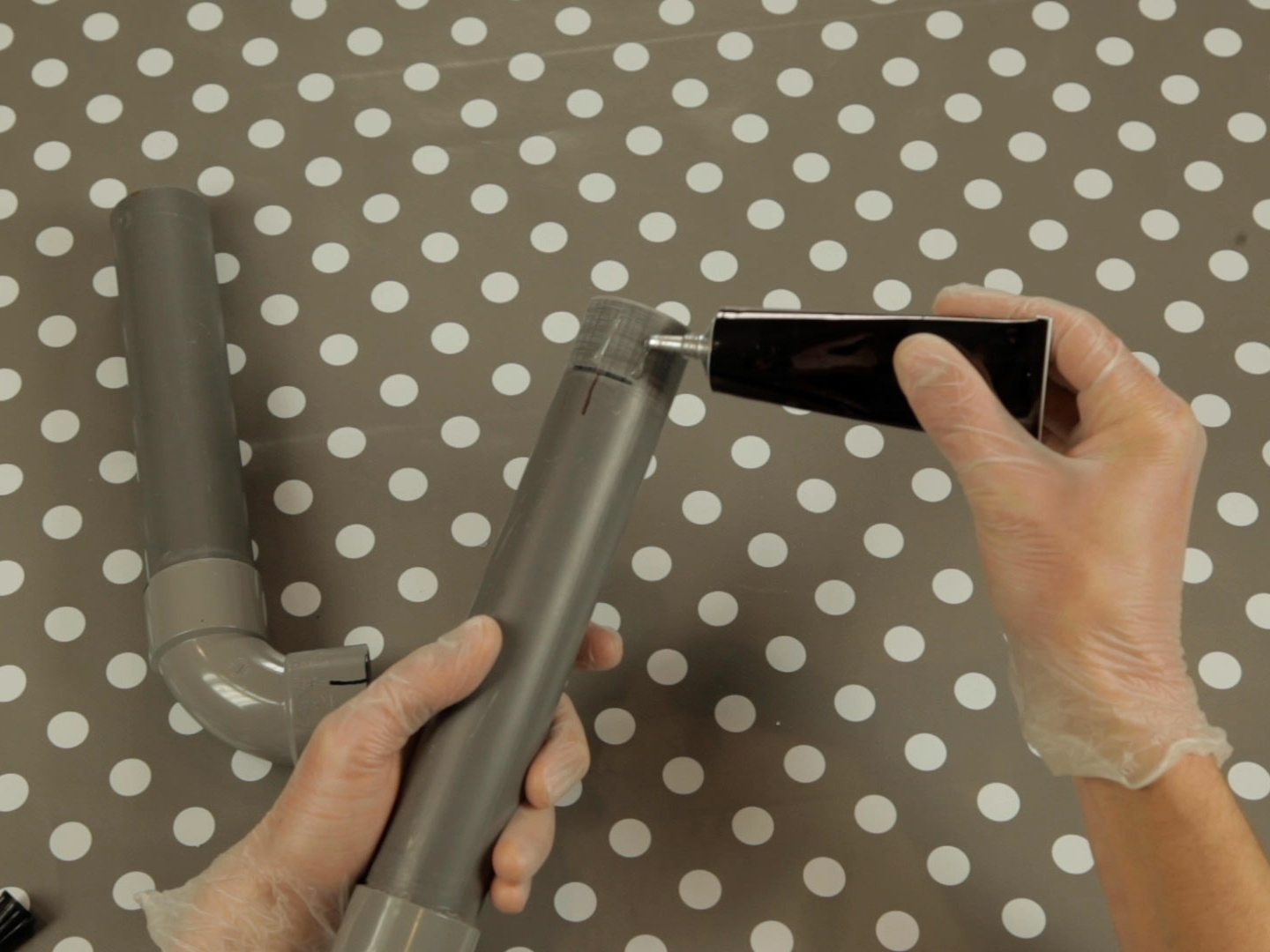 Bostik DIY Bulgaria how to repair hard plastic with PVC step 3