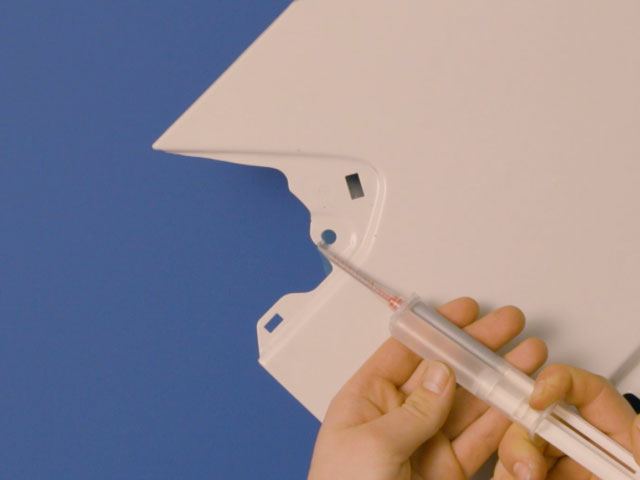 Bostik DIY Bulgaria how to repair metal with turbo inject step 2