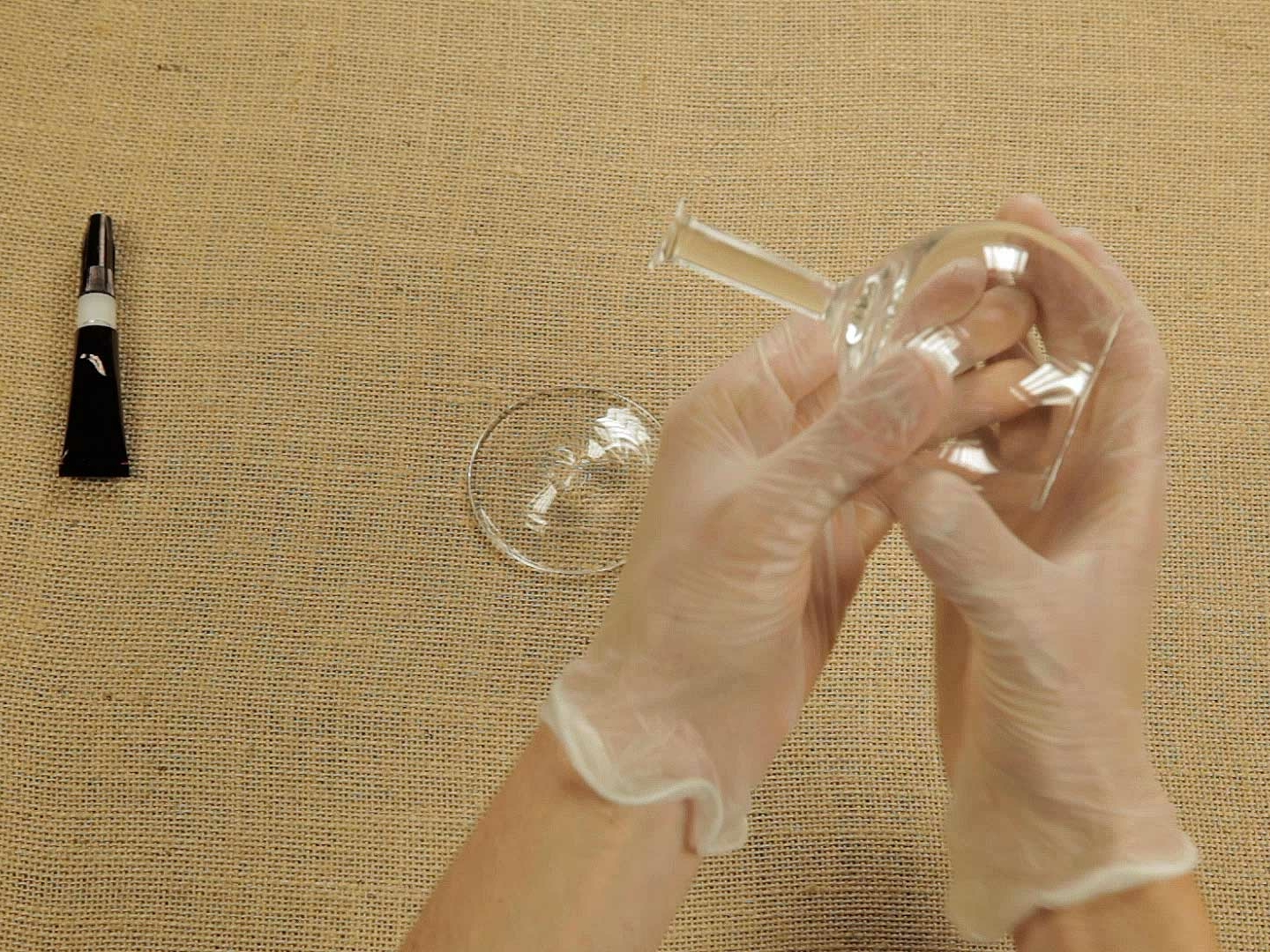 Bostik DIY Australia how to repair stemmed glass with super glue step 3