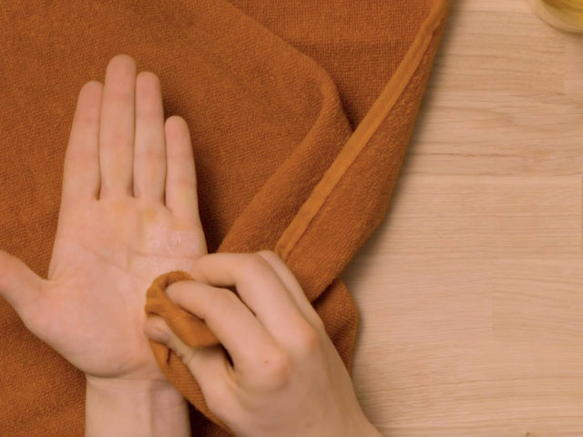 Bostik DIY australia how to remove super glue from skin step 3