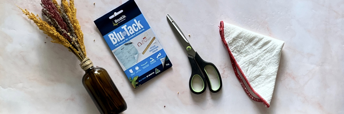 Bostik DIY PH Article How to Keep Flowers in Place with Blu Tack