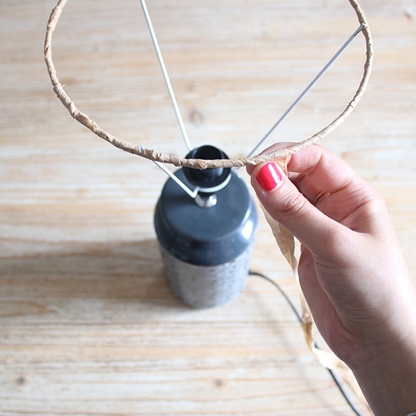 tuto lampe raphia étape 6