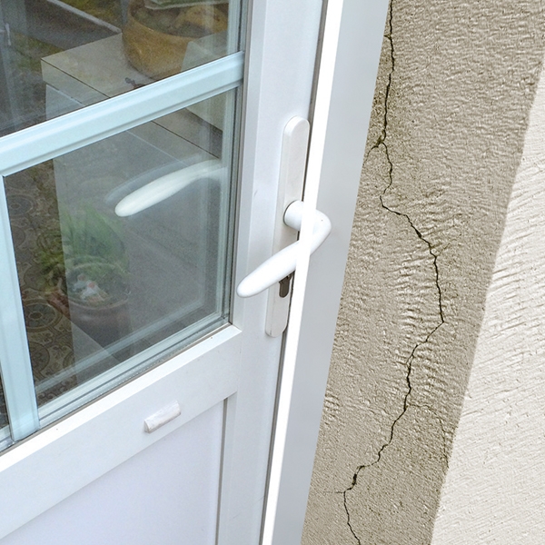 diy-bostik-categorie mastic colle fixation fixer fissure