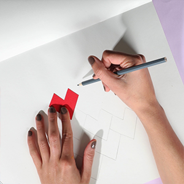 DIY Bostik Indonesia tutorail heart tesselation craft project step 3