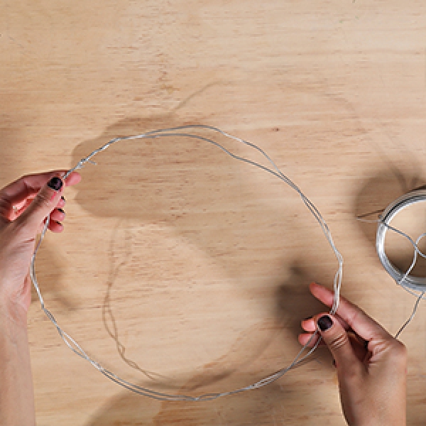 DIY Bostik Indonesia tutorials wreath project step 1