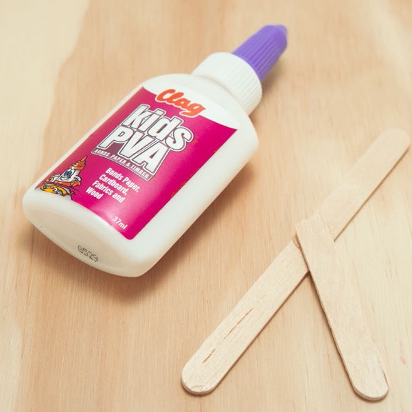 Bostik DIY tutorial ballerina step 2