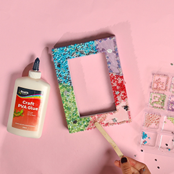 DIY Bostik Australia tutorials Wall Art banner step 3