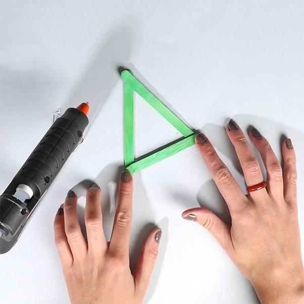 Bostik DIY Australia tutorials Christmas Tree Ornaments step 1