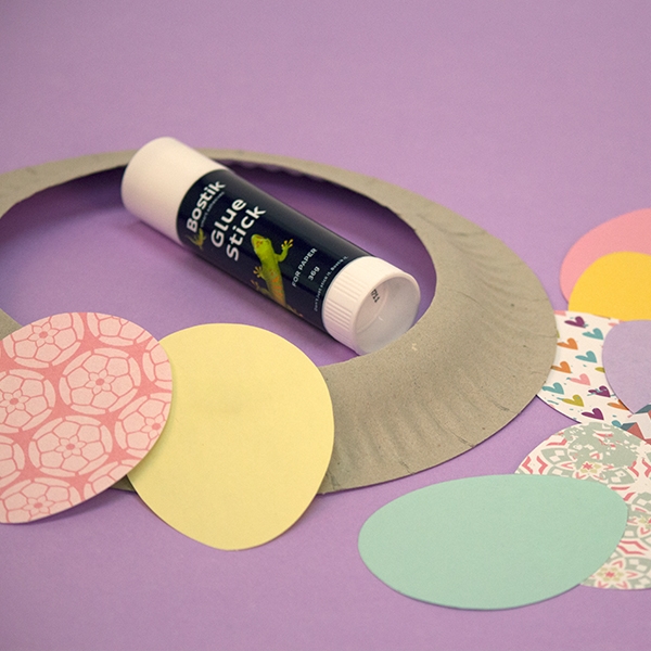 Bostik DIY South Africa Tutorial Easter Garland step 3