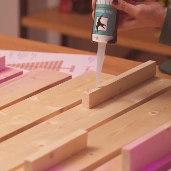 Bostik DIY Greece tutorial xmas tree step 12