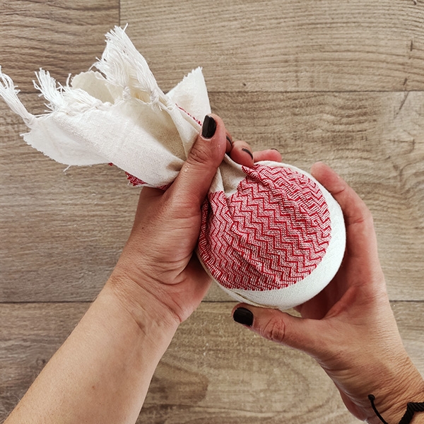 Bostik DIY Greece tutorial bales step 6