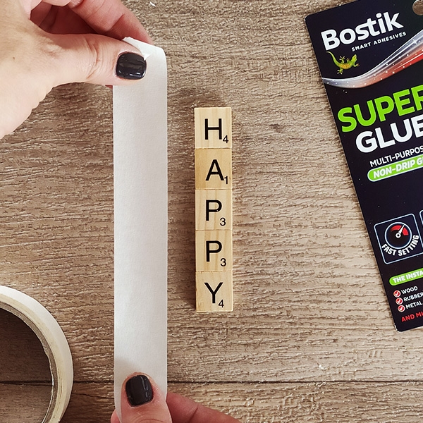 Bostik DIY Greece tutorial wooden letters step 2
