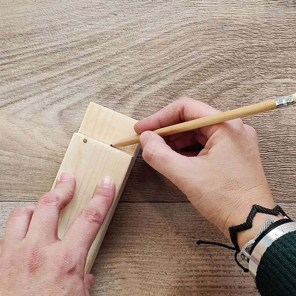 Bostik DIY Greece tutorial valentines day step 12