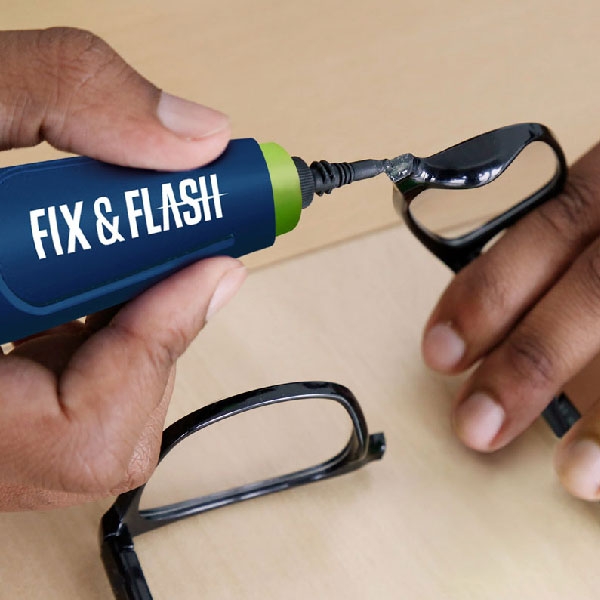 Bostik DIY Fix & Flash Pen Device Greece Application Glasses