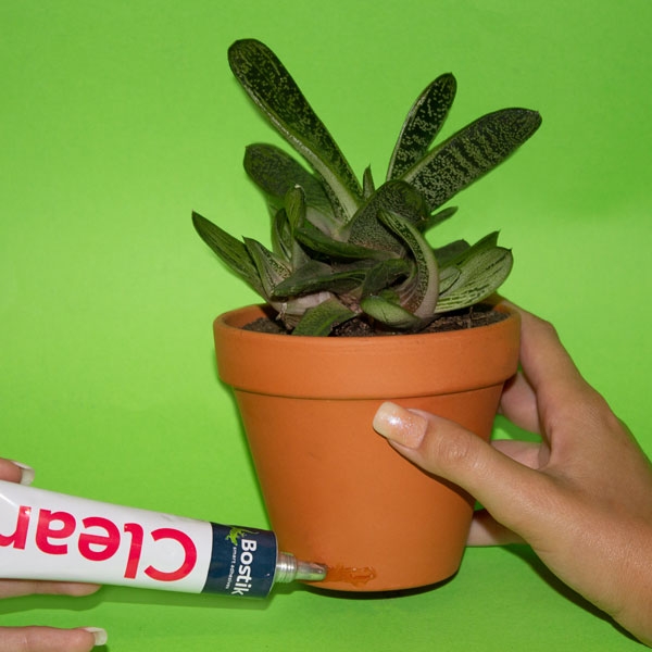 Bostik DIY South Africa Tutorial Planter Pots step 1