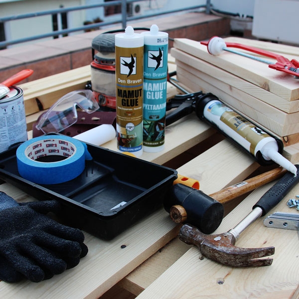 Bostik DIY Greece tutorial palet couch step 1