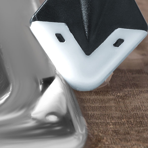 Bostik DIY France tutorial how to seal a washbasin step 4