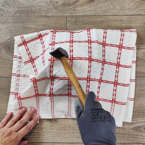 Bostik DIY Greece tutorial Flower Pots step 2