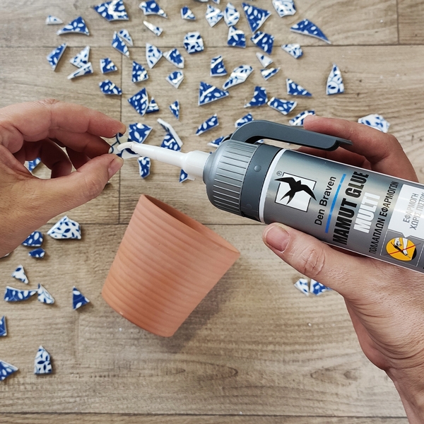 Bostik DIY Greece tutorial Flower Pots step 3