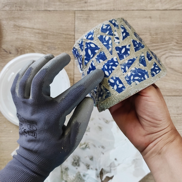 Bostik DIY Greece tutorial Flower Pots step 7