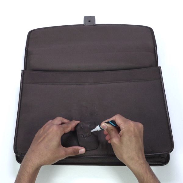 Bostik DIY Poland Ideas Inspiration Repair a Bag step 2