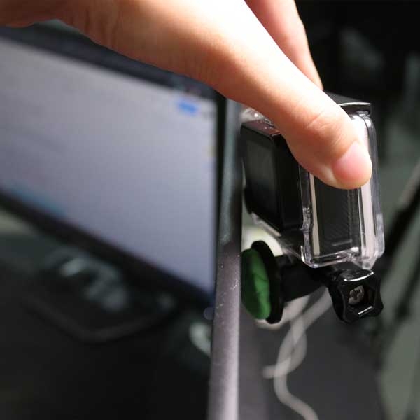 Bostik DIY Philippines tutorial How to Mount your camera with Blu Tack step 3