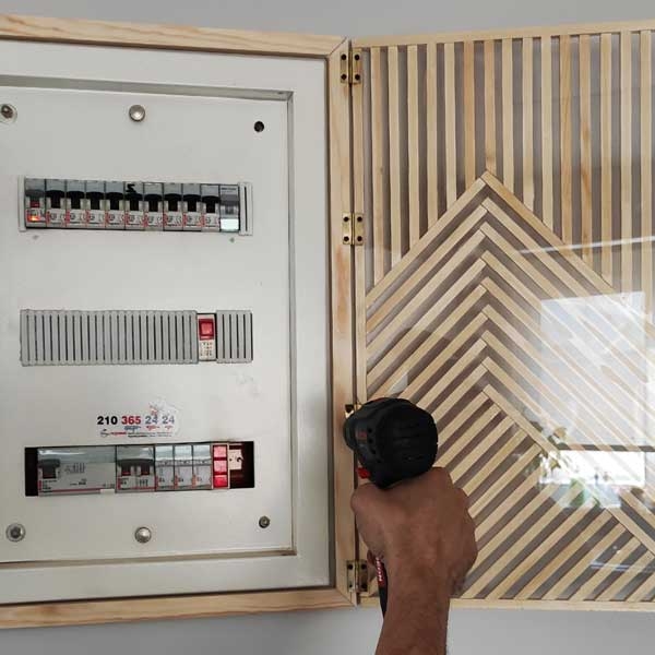 Bostik DIY Greece tutorial how to make a frame step 19