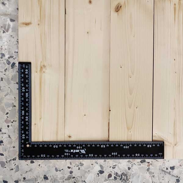 Bostik DIY Greece tutorial kitchen table step 2