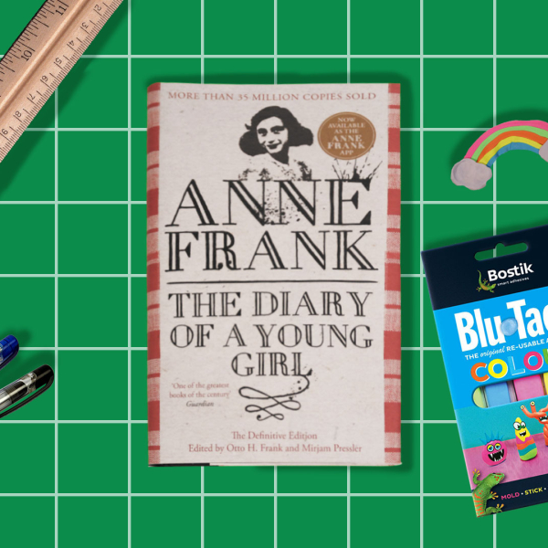 Bostik DIY Hong Kong Tutorial Easy Bookmark Hack With Blu Tack Step 1