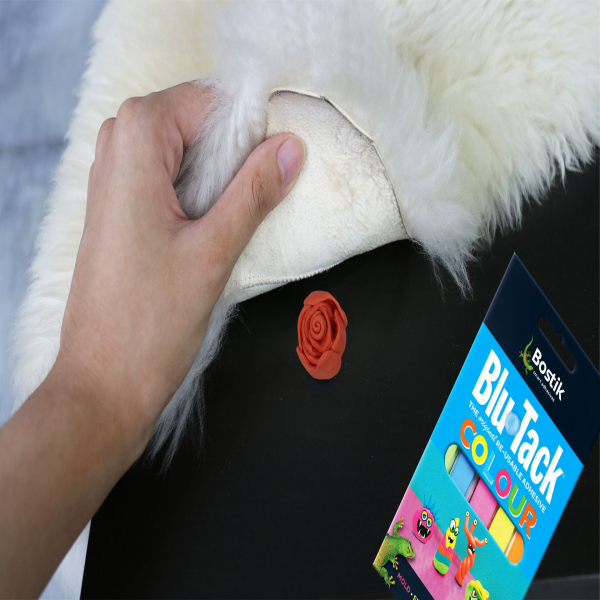 Bostik Hong Kong Tutorial How To Keep Your Floor Rugs In Place Using Blu Tack Step 2