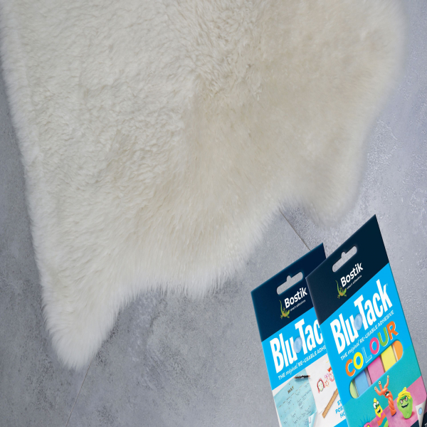 Bostik Hong Kong Tutorial How To Keep Your Floor Rugs In Place Using Blu Tack Step 4