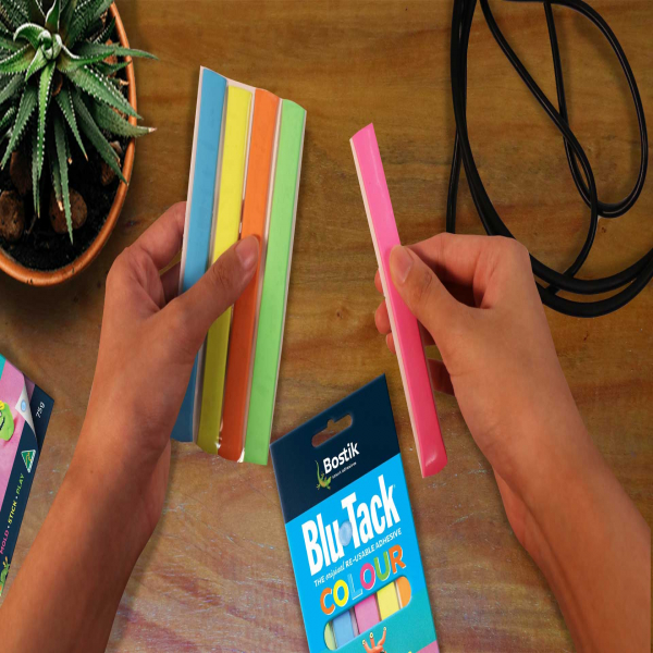 Bostik DIY Hong Kong Tutorial How To Organize Your Power Cords With Blu Tack Step 2