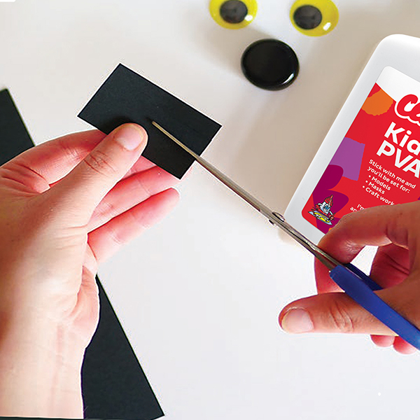 Bostik DIY Hong Kong Tutorial Recycled Planter Step 3